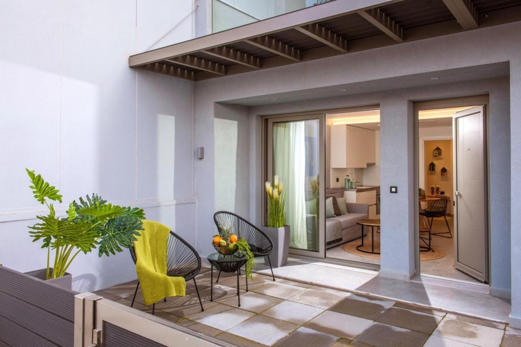 Luxury Living Apartments Kokkini Hani Exterior photo
